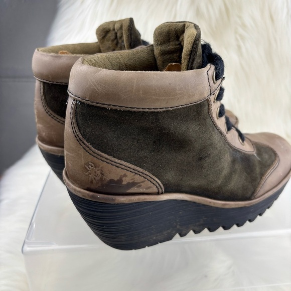 FLY LONDON WEDGES ANKLE BOOTIES WOMEN SIZE 37 
US 6.5-7 - Picture 4 of 11